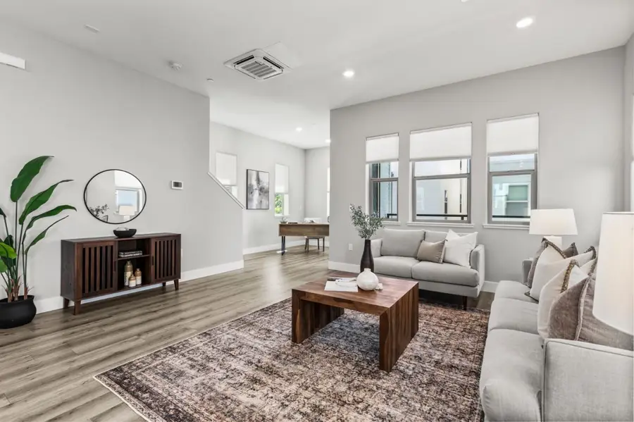 5852 Virtual Lane, San Jose, CA 95119 - #3