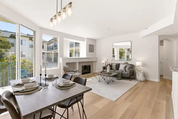 601 Baltic Circle #627, Redwood City, CA 94065