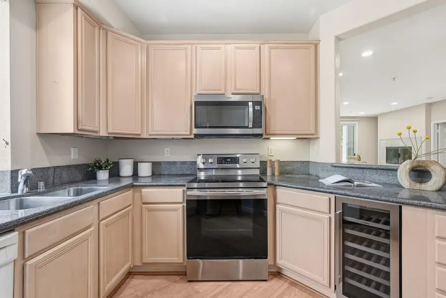 902 Sunrose #104, Sunnyvale, CA 94086 - #2