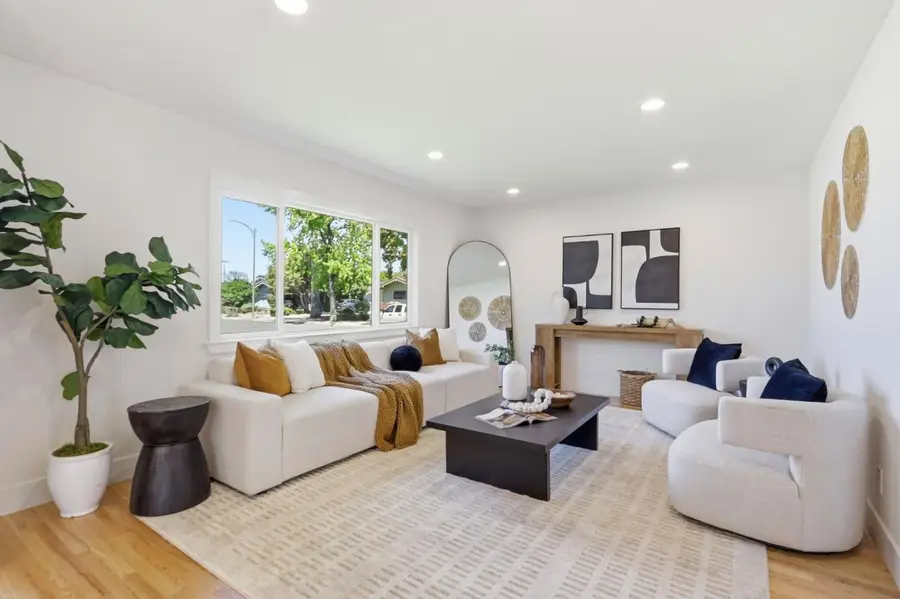902 Camellia Way, San Jose, CA 95117 - #3