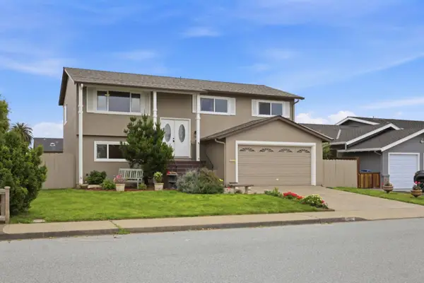 407 Saint Joseph Avenue, Half Moon Bay, CA 94019