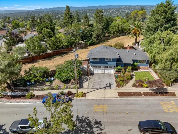 530 Avenue Del Ora, Redwood City, CA 94062