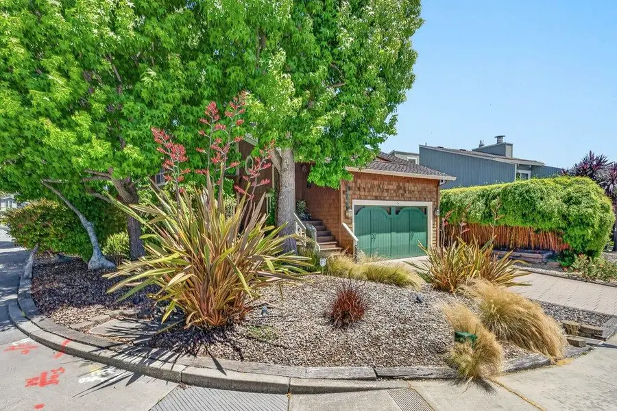 107 Bar Harbor Court, Aptos, CA 95003 - #2