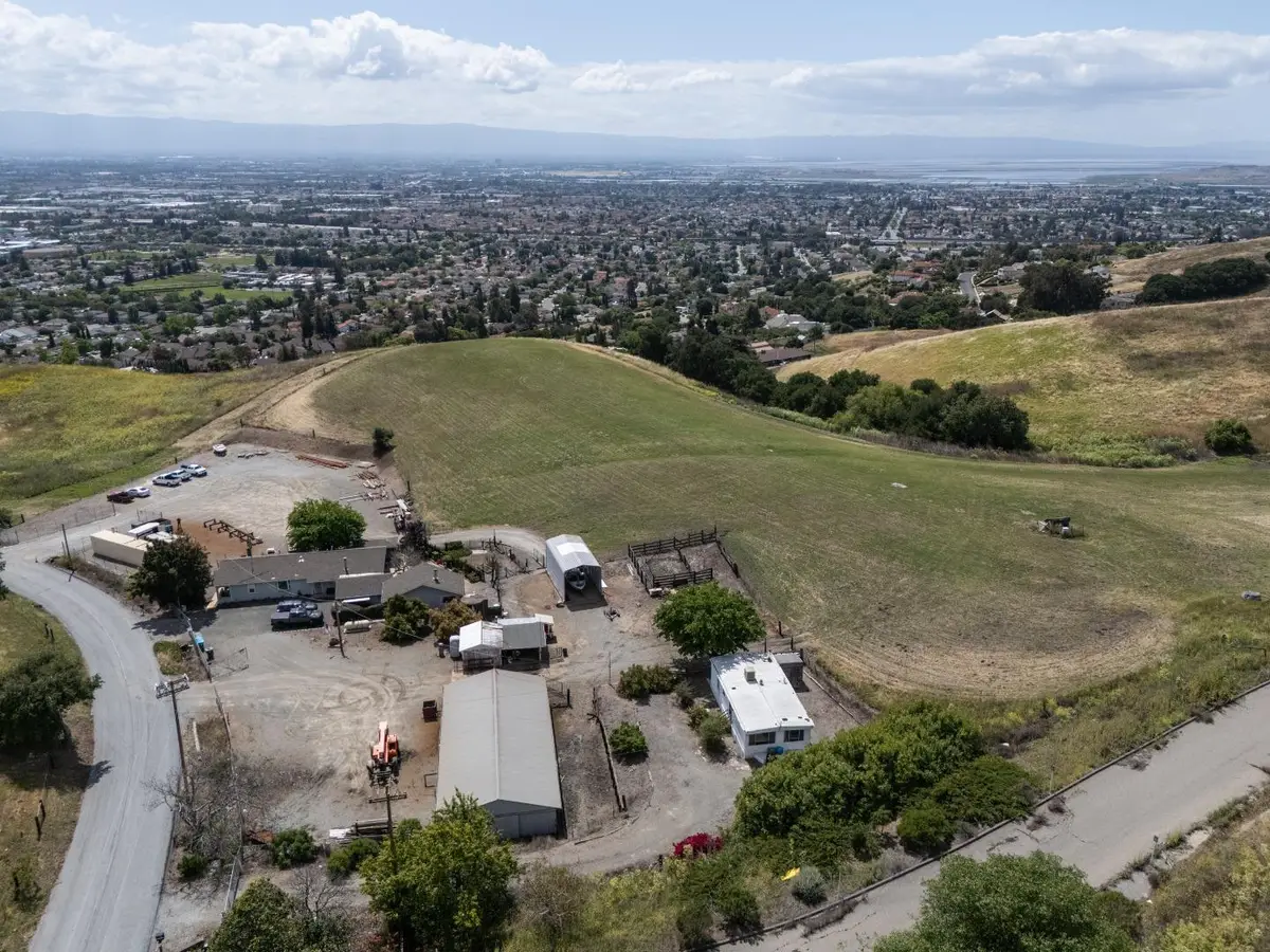 2375 Old Calaveras Road, Milpitas, CA 95035 - #1