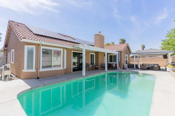656 Grape Court, Los Banos, CA 93635