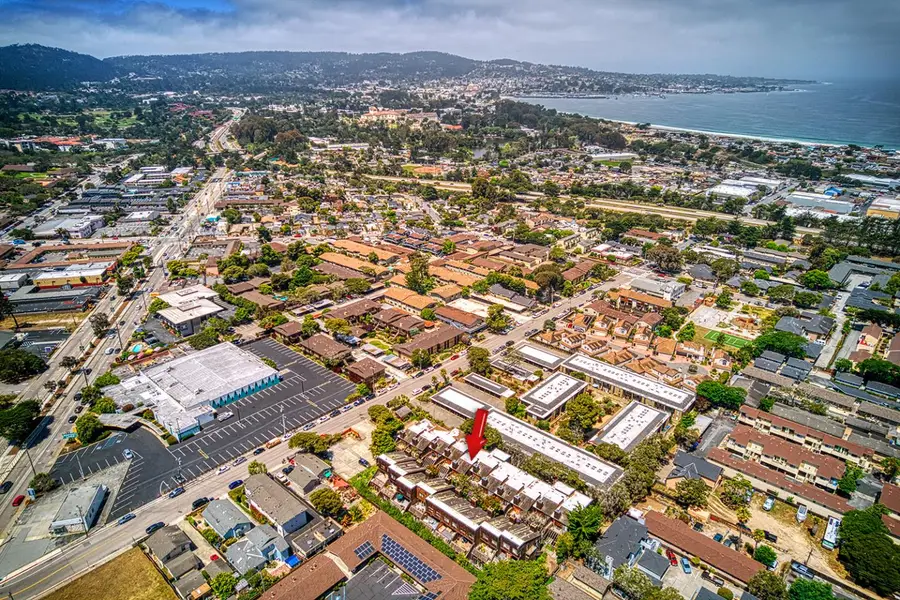 461 Dela Vina Avenue #205, Monterey, CA 93940 - #2