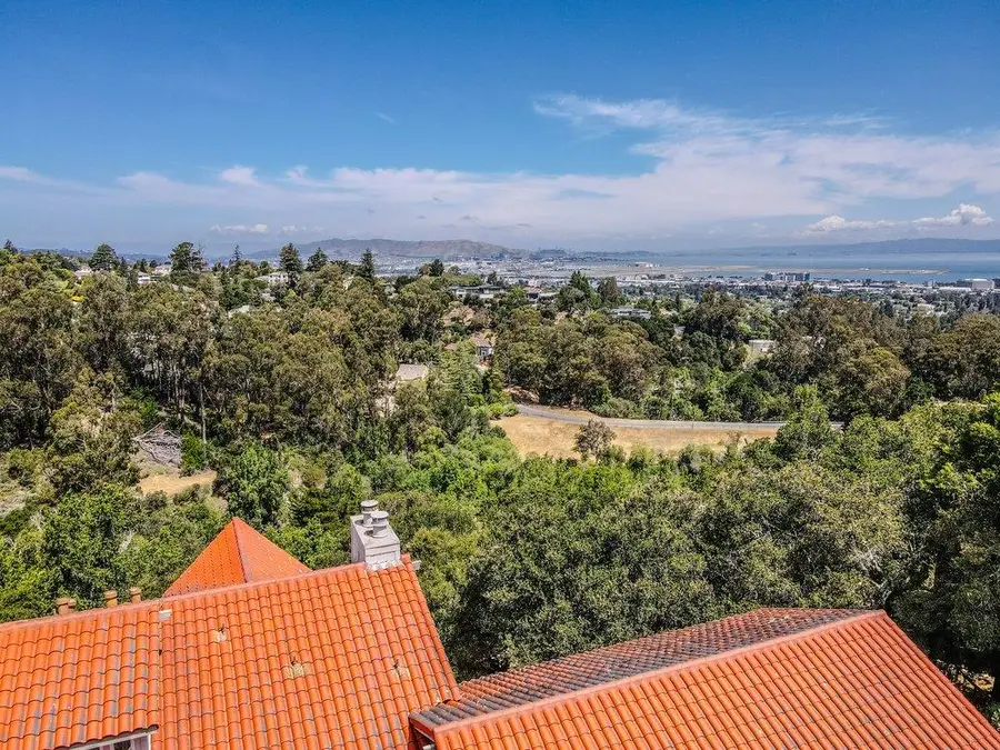36 Eugenia Way, Hillsborough, CA 94010 - #2
