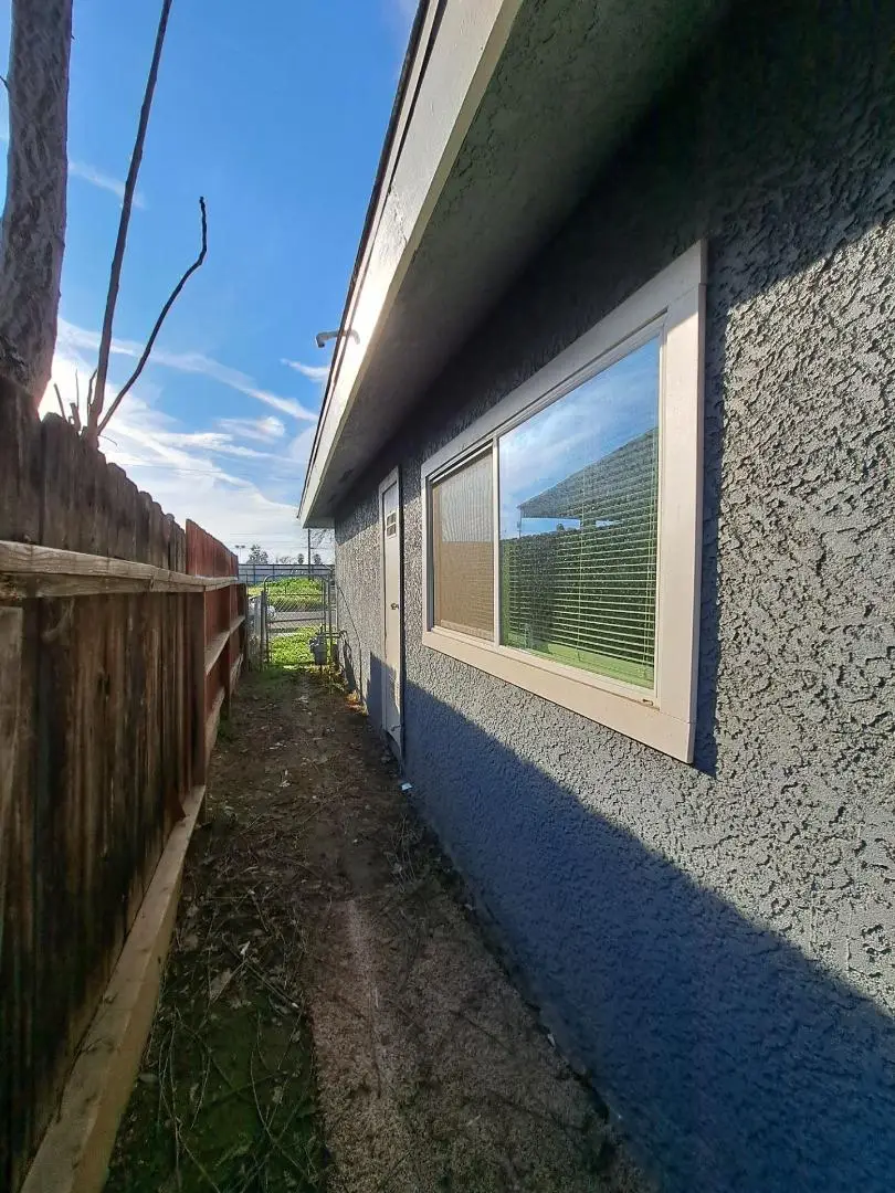 2221 S Poppy Avenue, Fresno, CA 93706 - #3