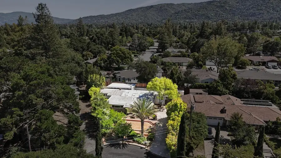 20210 Franklin Avenue, Saratoga, CA 95070 - #2