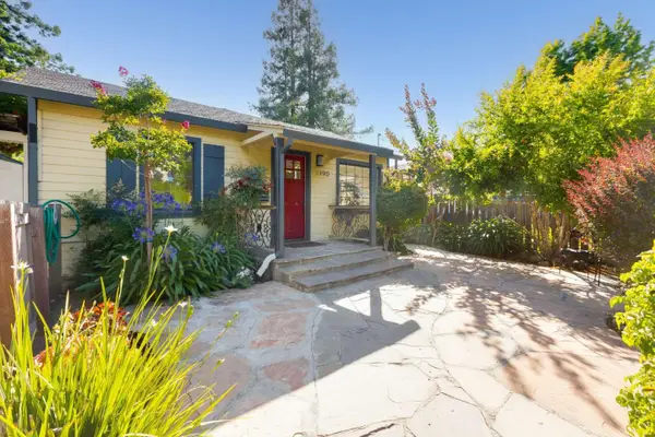 1190 Saint Francis Street, Redwood City, CA 94061