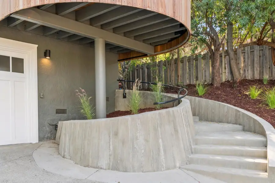 611 Hillcrest Drive, Redwood City, CA 94062 - #2