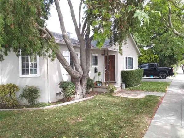 901 Fifteenth Avenue, Redwood City, CA 94063