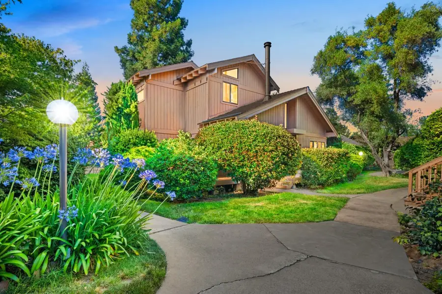 5904 Oak Avenue, Carmichael, CA 95608 - #2