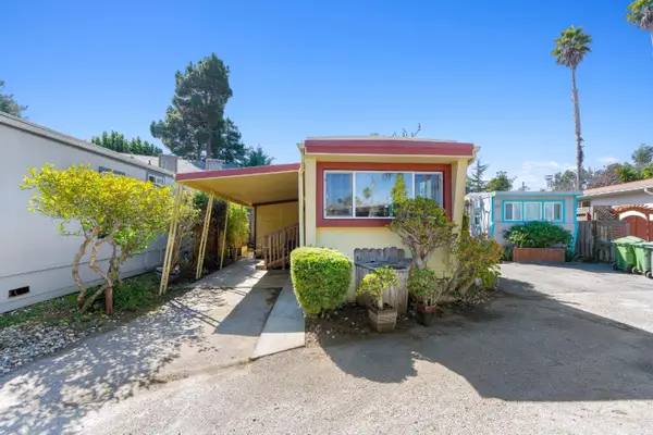 560 30th Avenue #33, Santa Cruz, CA 95062