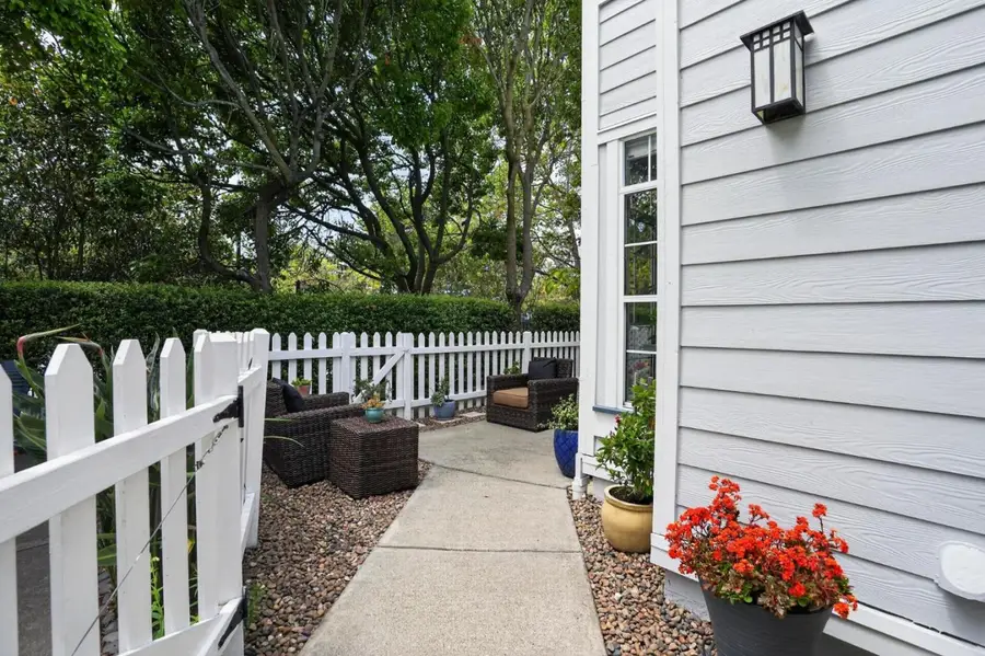 108 Commodore Drive, Richmond, CA 94804 - #3
