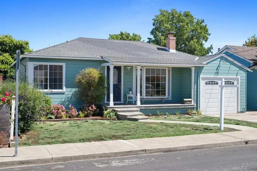 921 Hall Street, San Carlos, CA 94070 - #2