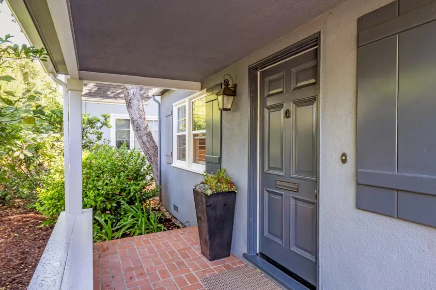 Address Withheld By Seller, Menlo Park, CA 94025 - #2