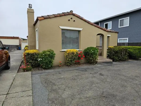 220 Main Street, Half Moon Bay, CA 94019