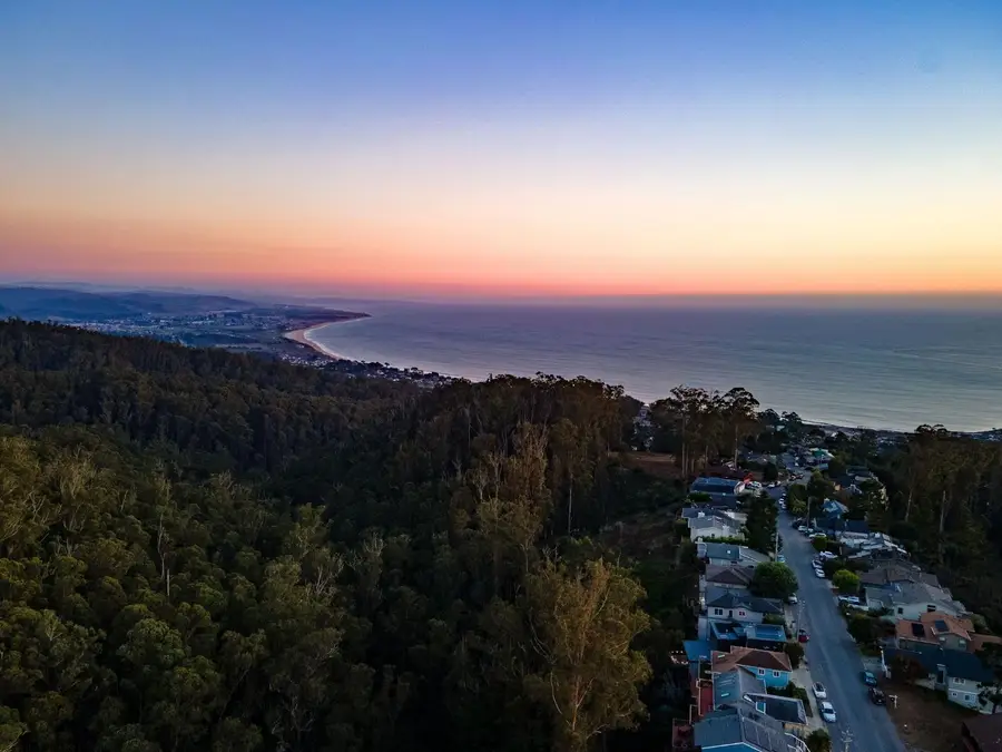 107 Dolphine Avenue, El Granada, CA 94018 - #3