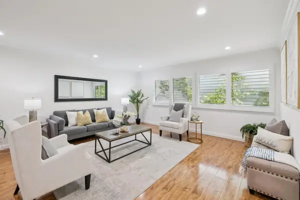 1121 Douglas Avenue #302, Burlingame, CA 94010