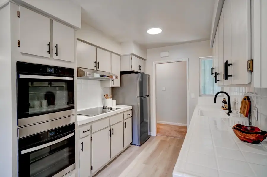 568 Leona Lane, Mountain View, CA 94040 - #3