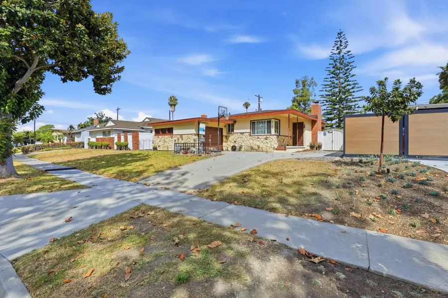 3121 N Los Coyotes Diagonal, Long Beach, CA 90808 - #3
