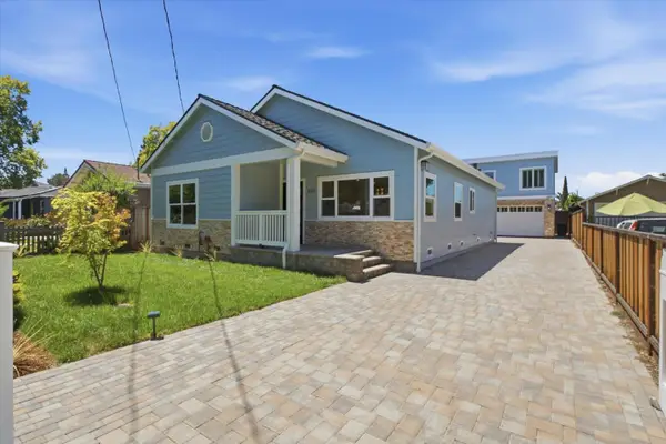 320 Center Street, Redwood City, CA 94061