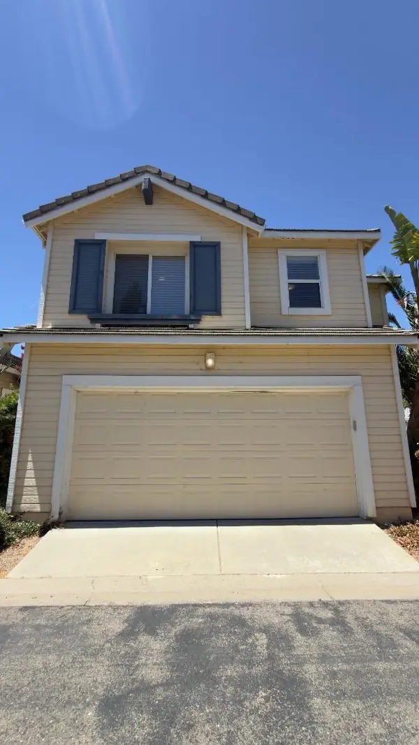 9233 Laguna Pointe, Elk Grove, CA 95758