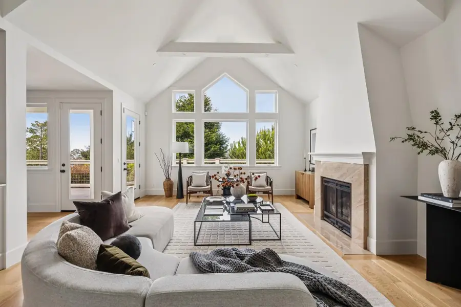 822 Columbus Street, El Granada, CA 94018 - #3