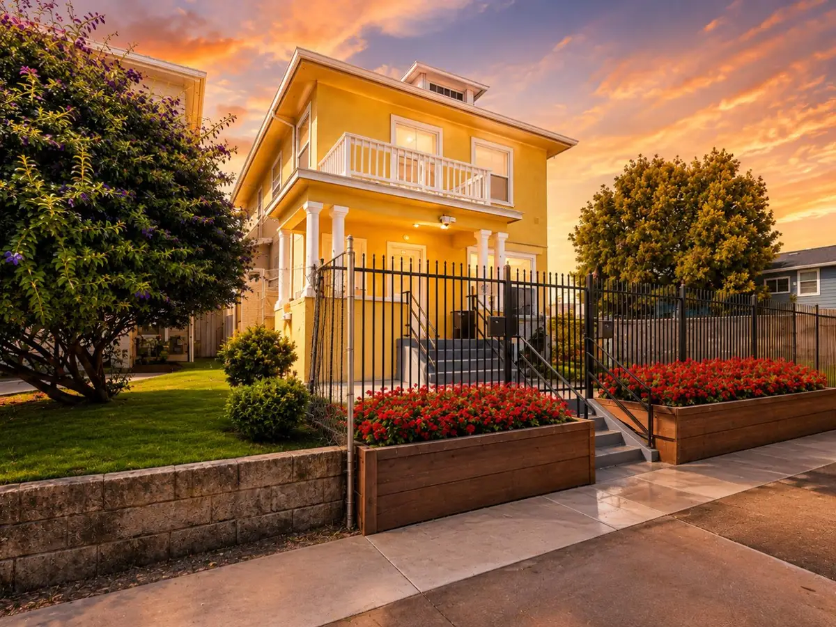 871 37th Street, Emeryville, CA 94608 - #1