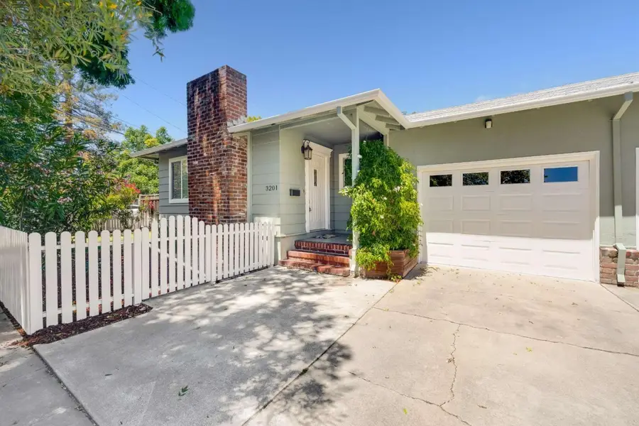 3201-3203 Hoover Street, Redwood City, CA 94063 - #2