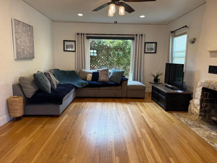 Address Withheld By Seller, Salinas, CA 93901 - #3