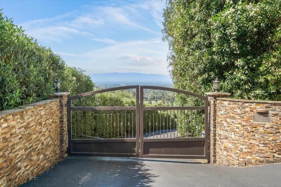 11230 Chula Vista Avenue, San Jose, CA 95127 - #2