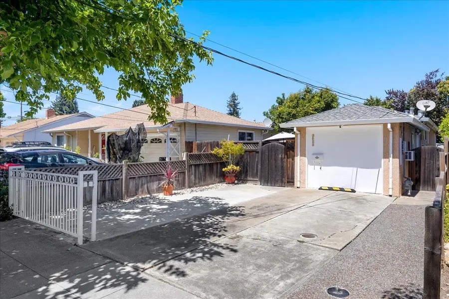 3523 Page Street, Redwood City, CA 94063 - #2