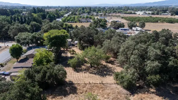 11705 Foothill Avenue, Gilroy, CA 95020