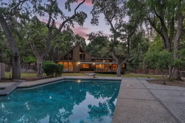 19544 Sky Oaks Way, Los Gatos, CA 95030