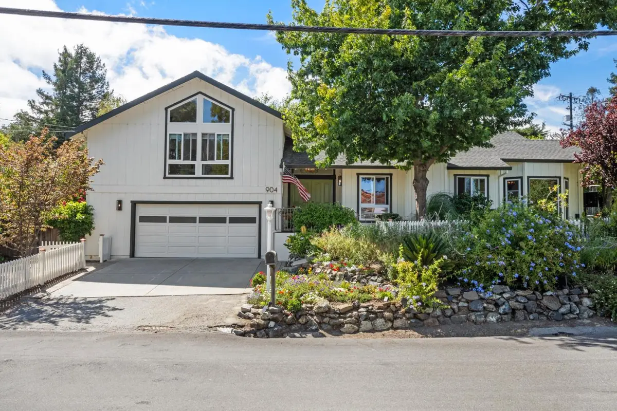 904 Lakeview Way, Redwood City, CA 94062 - #1