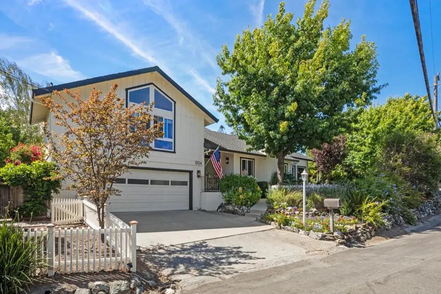 904 Lakeview Way, Redwood City, CA 94062 - #3