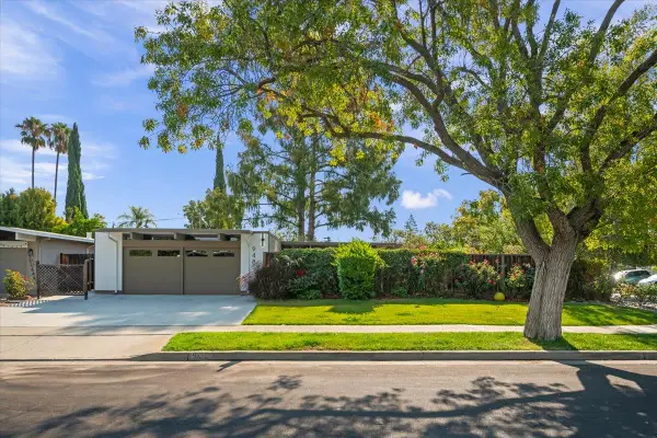 948 Brookgrove Lane, Cupertino, CA 95014