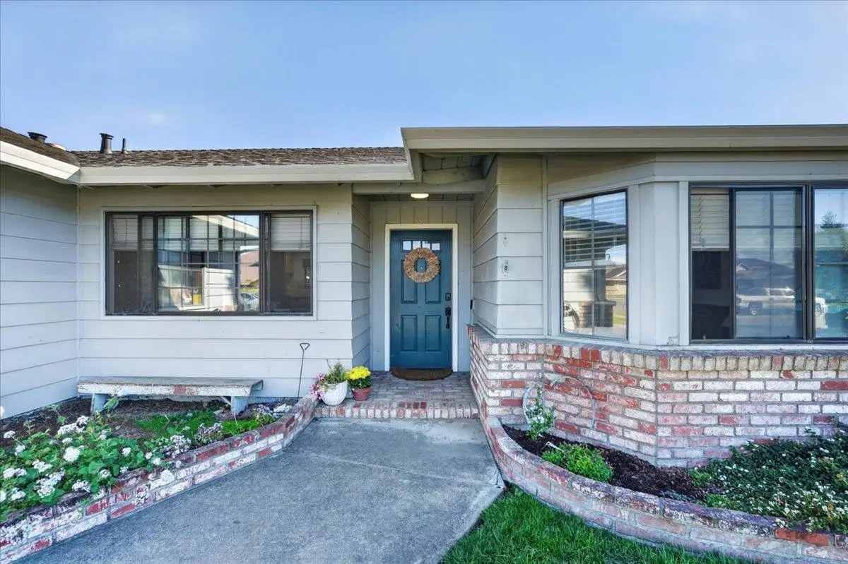 1194 Loyola Drive, Salinas, CA 93901 - #1