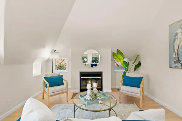 230 Alhambra Avenue, Santa Cruz, CA 95062