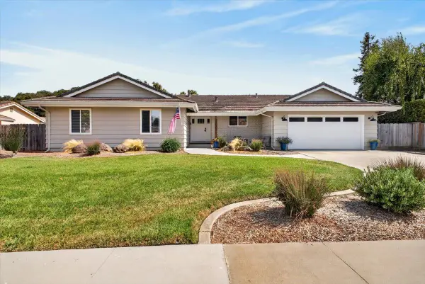 23007 Espada Drive, Salinas, CA 93908