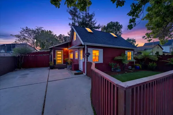 115 Catalpa Street, Santa Cruz, CA 95062