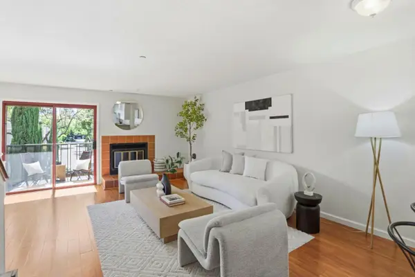 4159 El Camino Way #M, Palo Alto, CA 94306