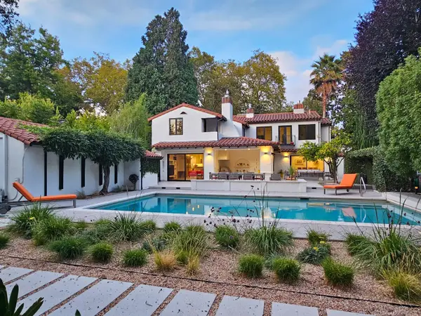 560 Center Drive, Palo Alto, CA 94301