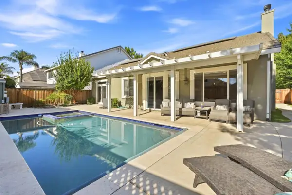 1480 Eastlake Circle, Tracy, CA 95304
