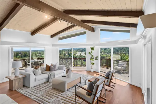 25322 La Rena Lane, Los Altos Hills, CA 94022