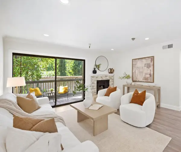 2211 Latham Street #122, Mountain View, CA 94040