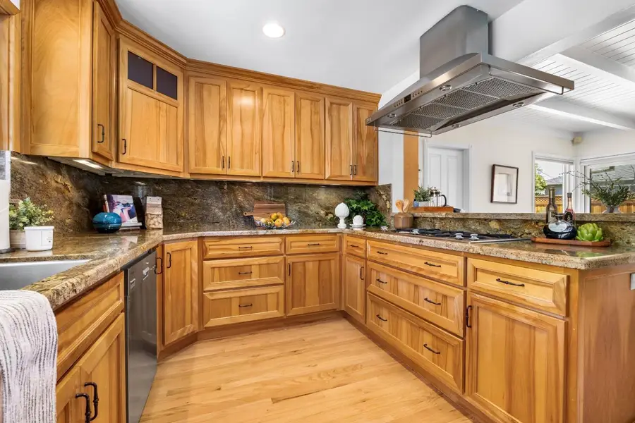 2 Ortalon Avenue, Santa Cruz, CA 95060 - #3