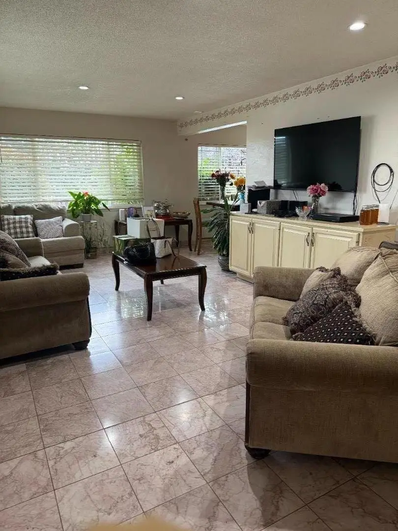 2 Perez Circle, Salinas, CA 93906 - #2